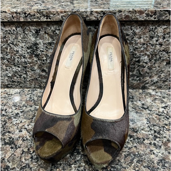 Authentic Prada Camouflage Platforms - Picture 5 of 7